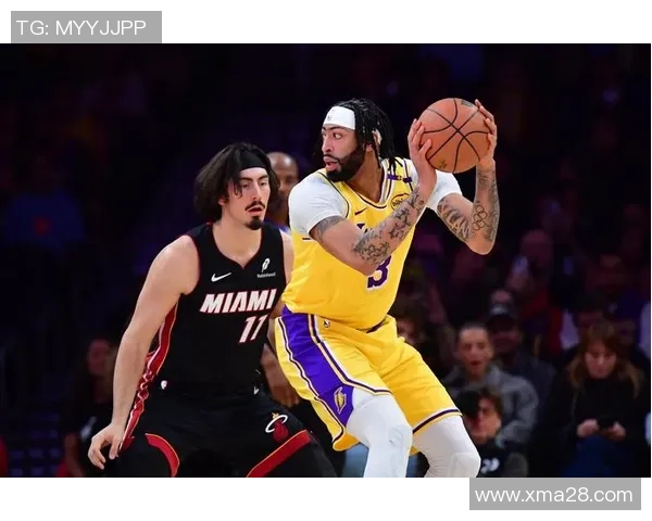 2020年10月1日湖人对阵热火精彩视频直播回顾与分析