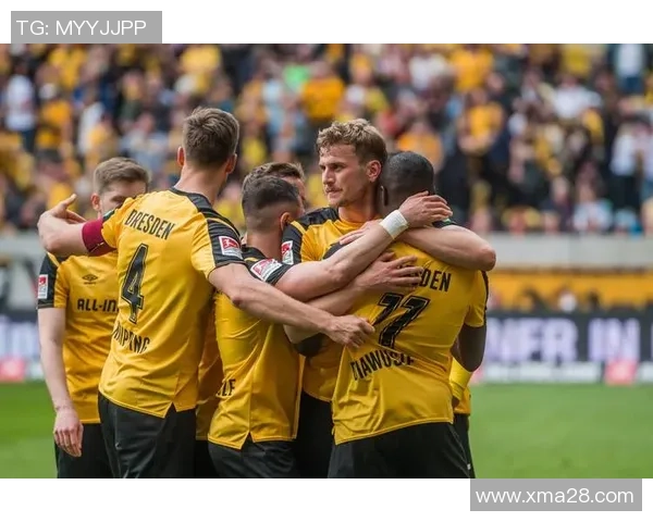 法乙焦点战欧塞尔主场迎战阿雅克肖双方争夺关键三分